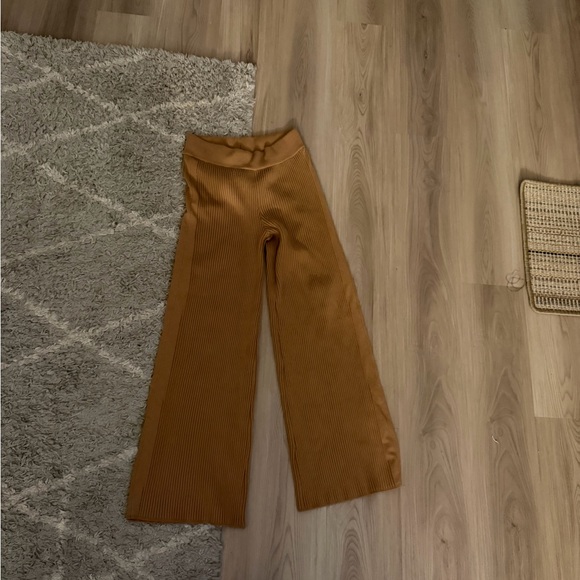 Brown Ribbed Aerie Sweater set - Picture 3 of 3